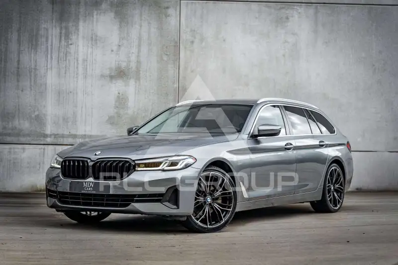 2022 BMW 520
