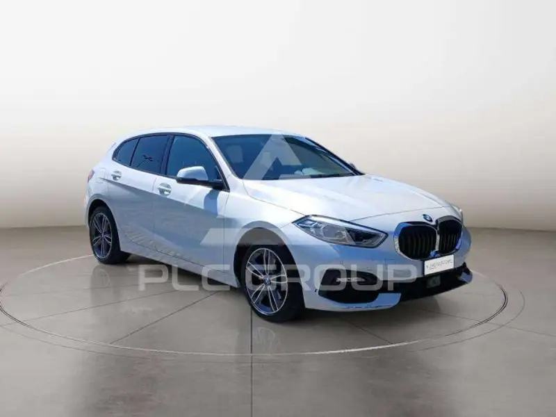 2021 BMW 116