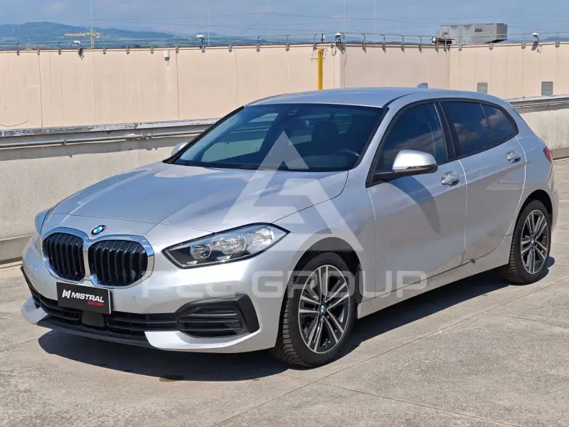 2021 BMW 116