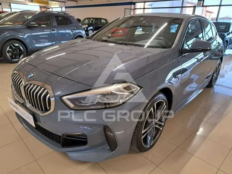 2021 BMW 116