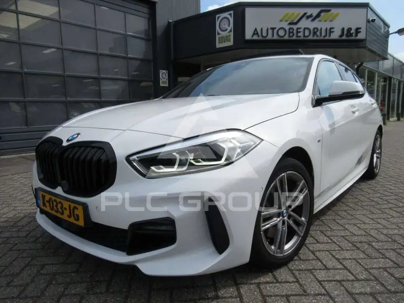 2021 BMW 116