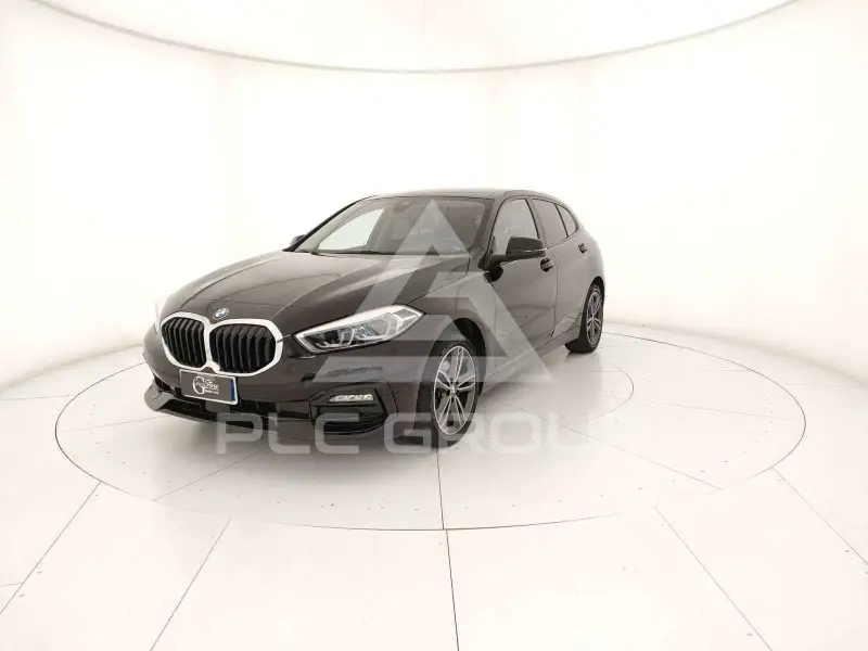 2021 BMW 116