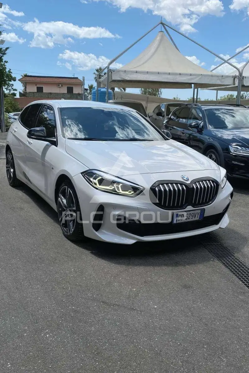 2021 BMW 116