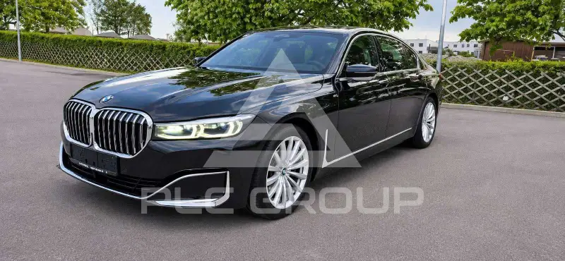 2021 BMW 730