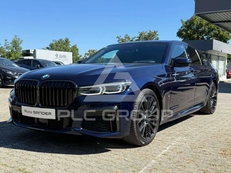2021 BMW 730
