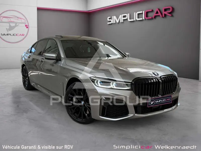 2021 BMW 730