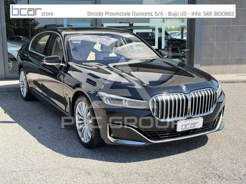 2021 BMW 730