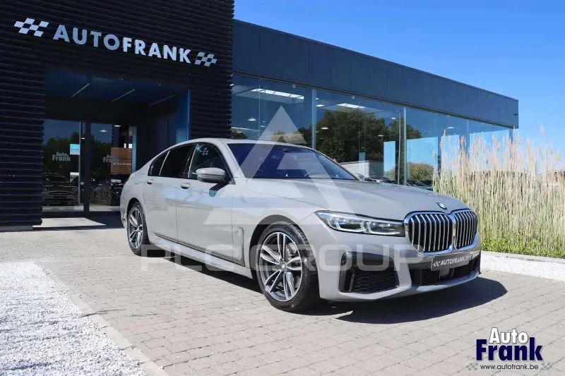 2021 BMW 730