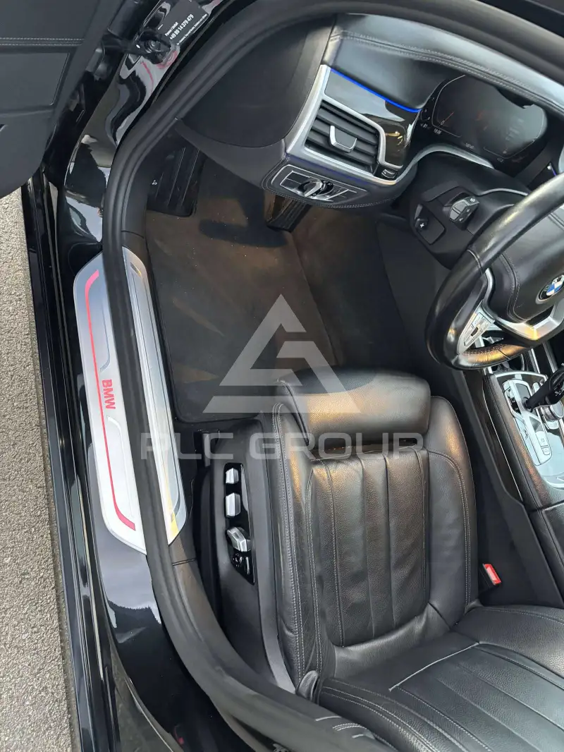 2021 BMW 730