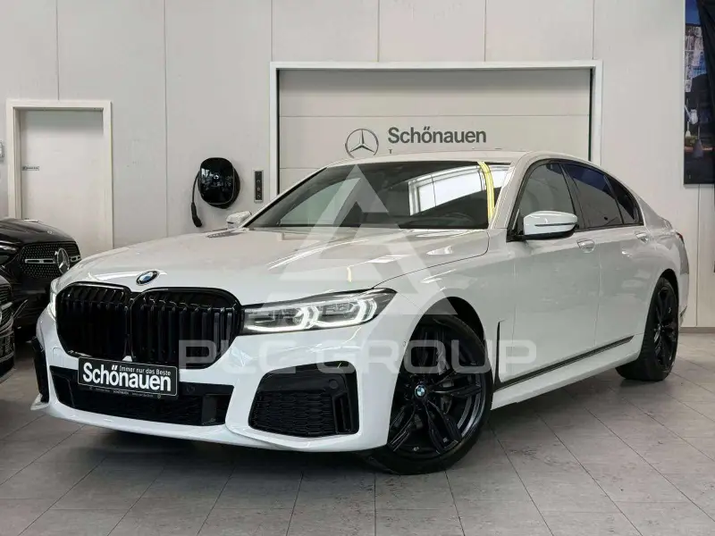 2021 BMW 730