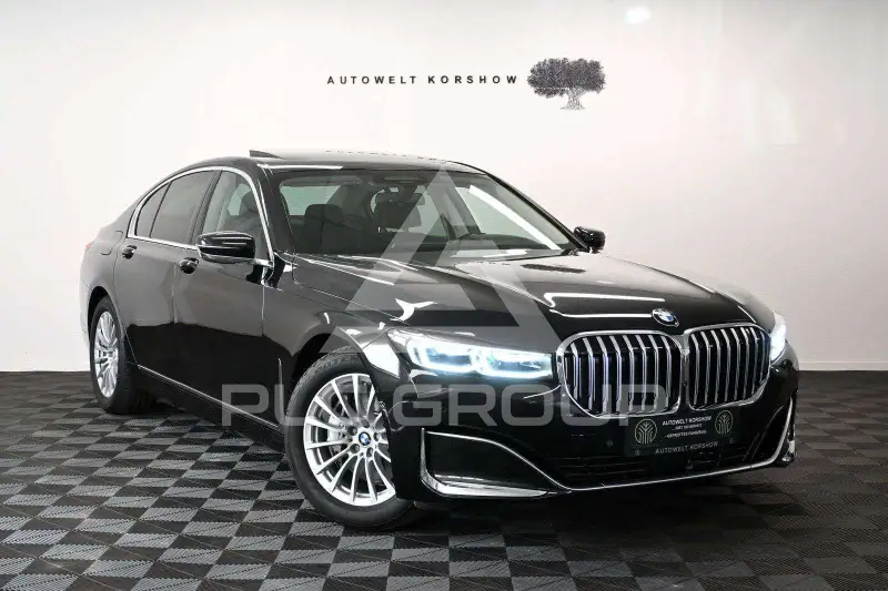 2021 BMW 730