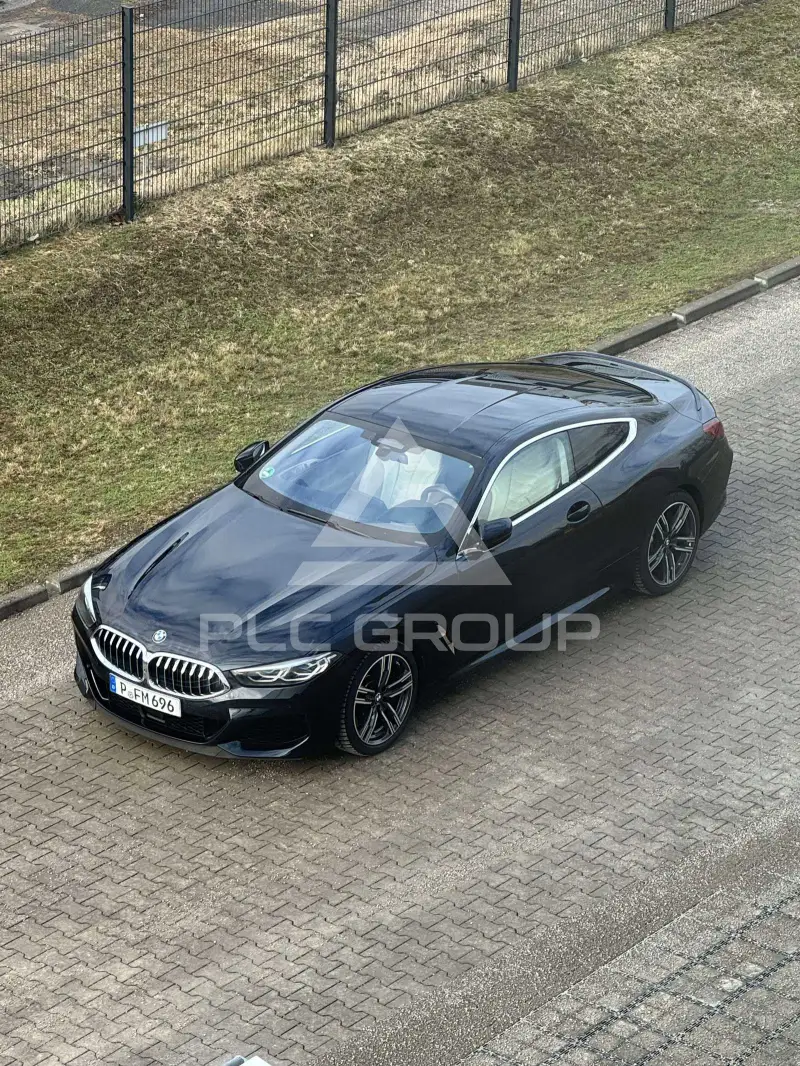 2021 BMW M8