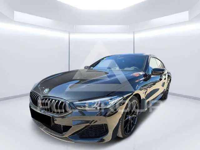 2021 BMW M8