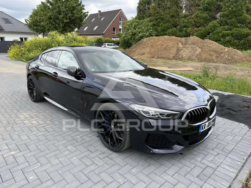 2021 BMW M8