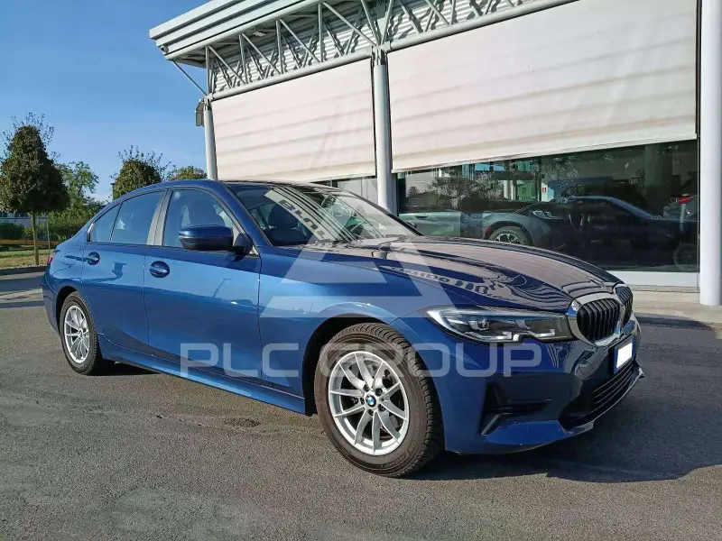 2021 BMW 318