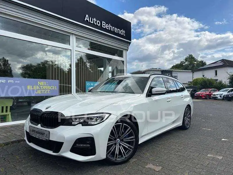 2021 BMW 318