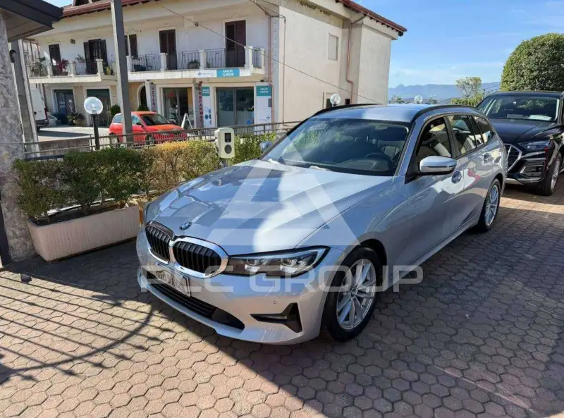 2021 BMW 318