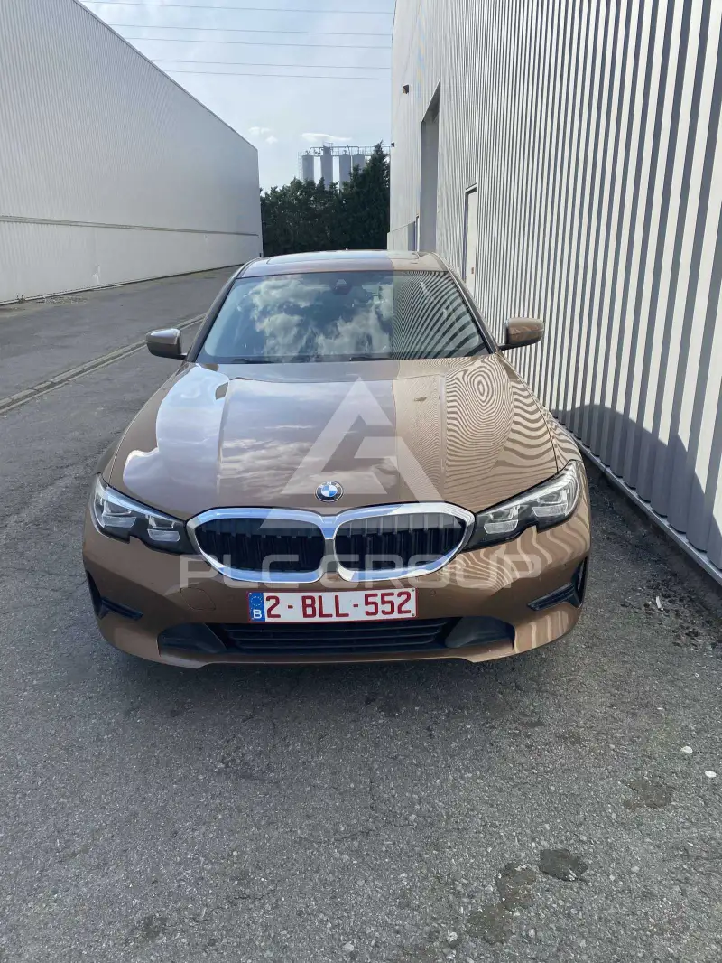 2021 BMW 318