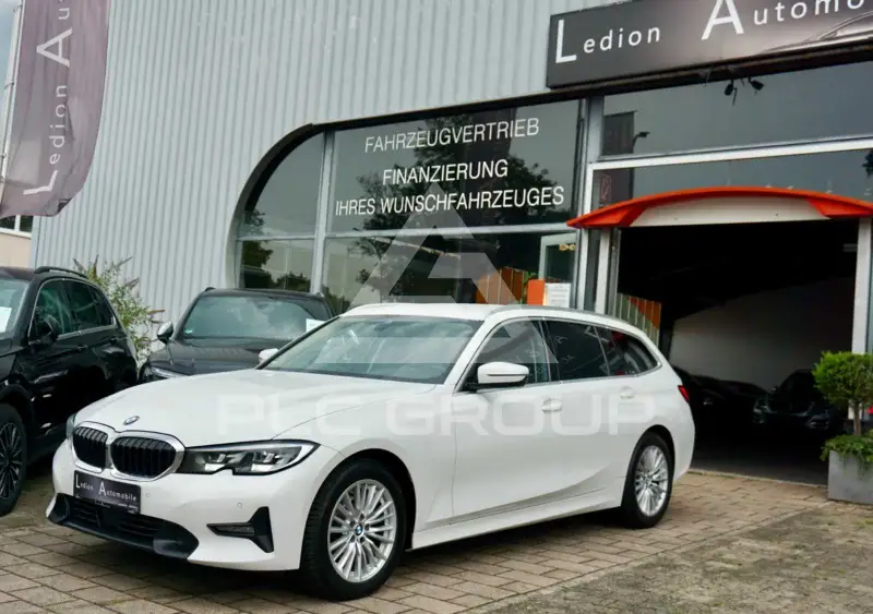 2021 BMW 318
