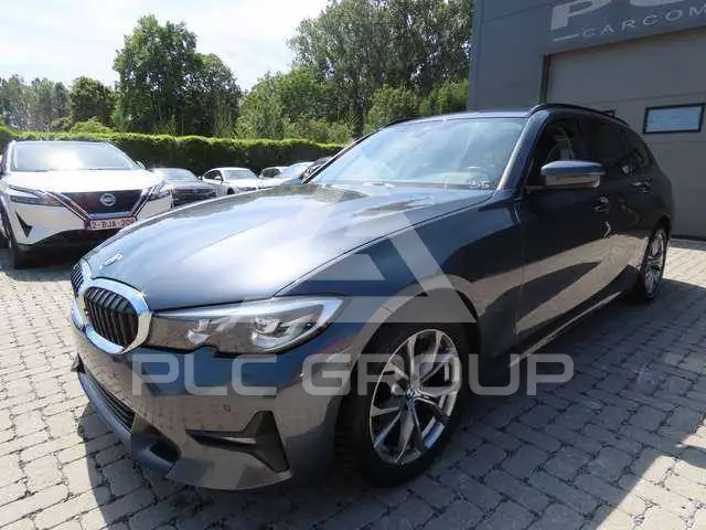 2021 BMW 318