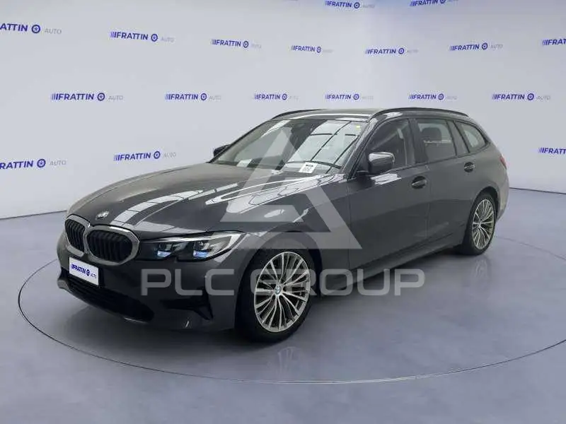 2021 BMW 318