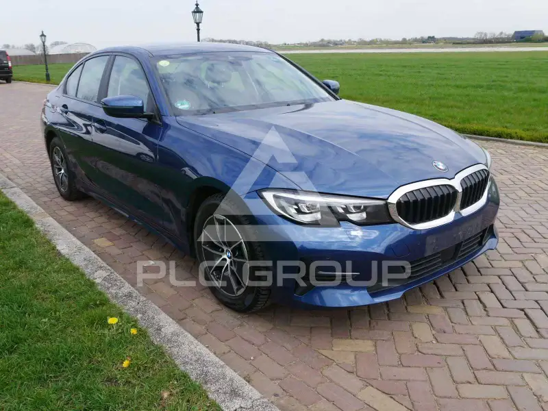 2021 BMW 318