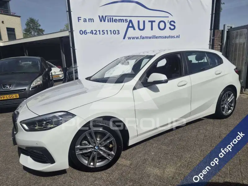 2021 BMW 118