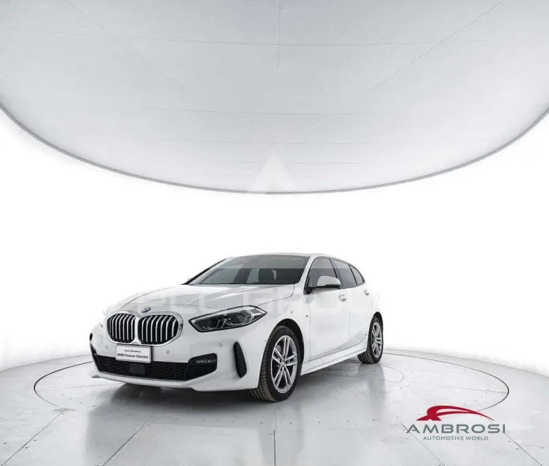 2021 BMW 118