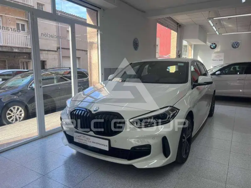 2021 BMW 118