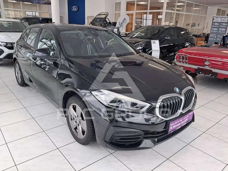 2021 BMW 118