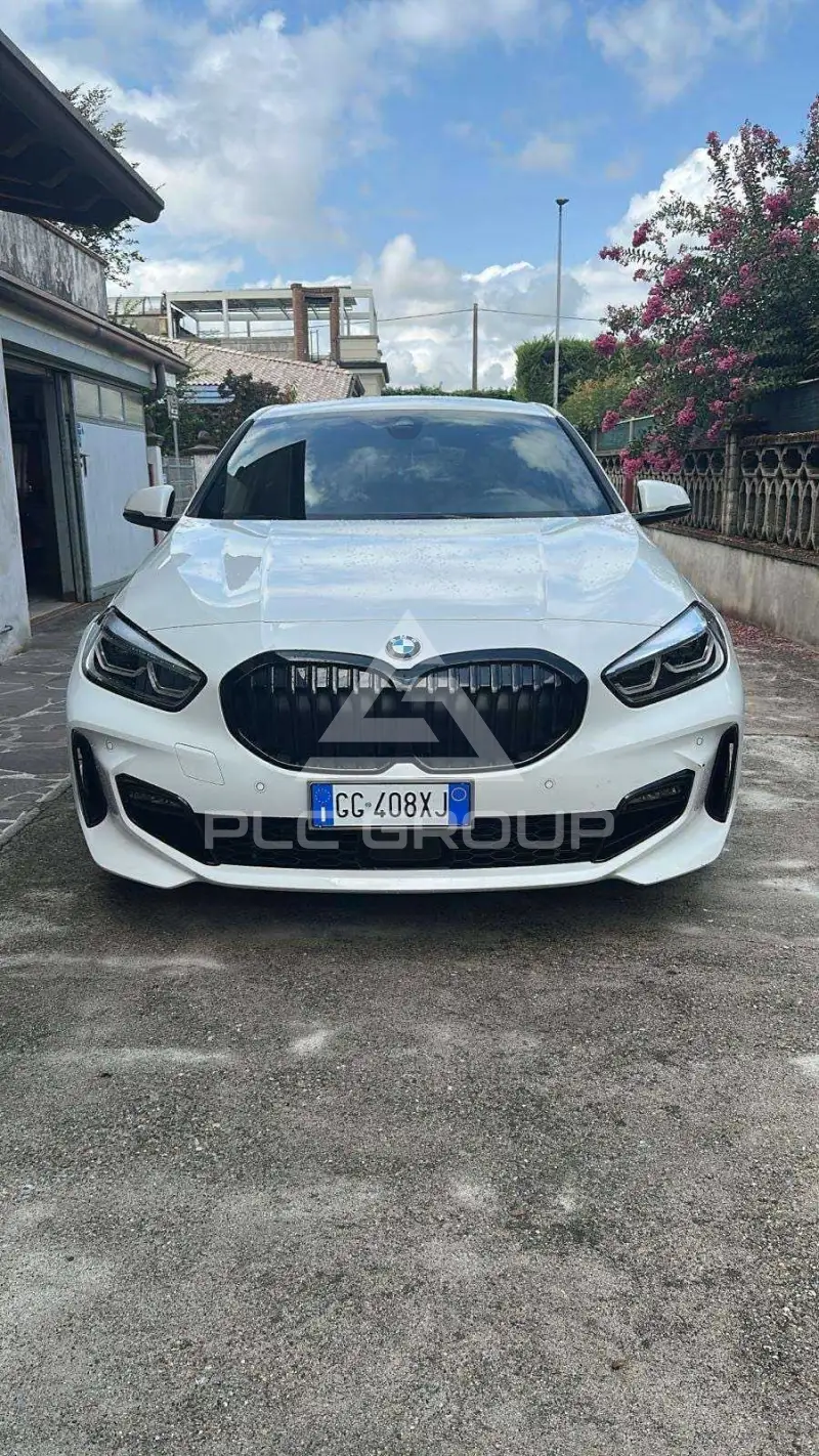 2021 BMW 118