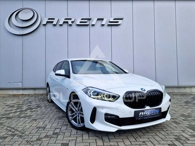 2021 BMW 118