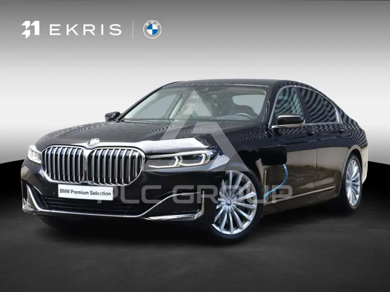 2021 BMW 745