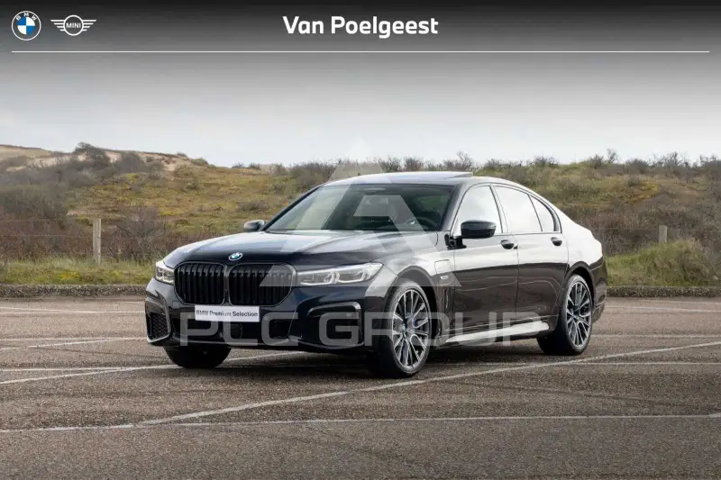 2021 BMW 745