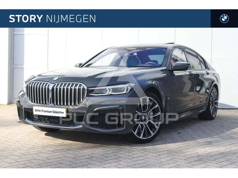 2021 BMW 745