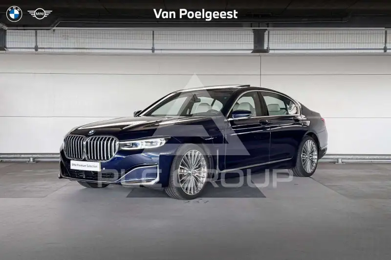 2021 BMW 745