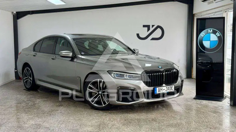 2021 BMW 745