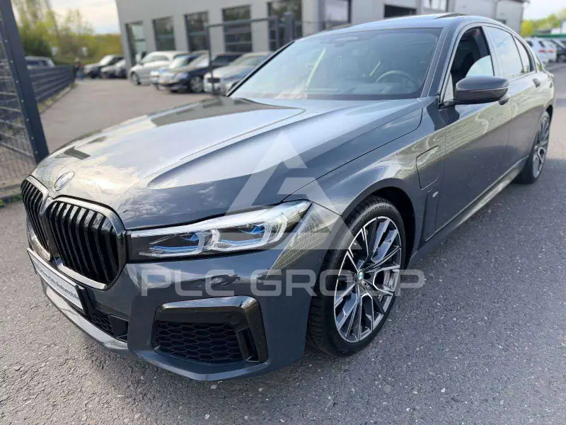 2021 BMW 745