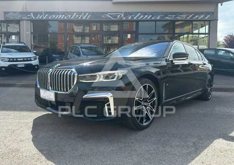 2021 BMW 745