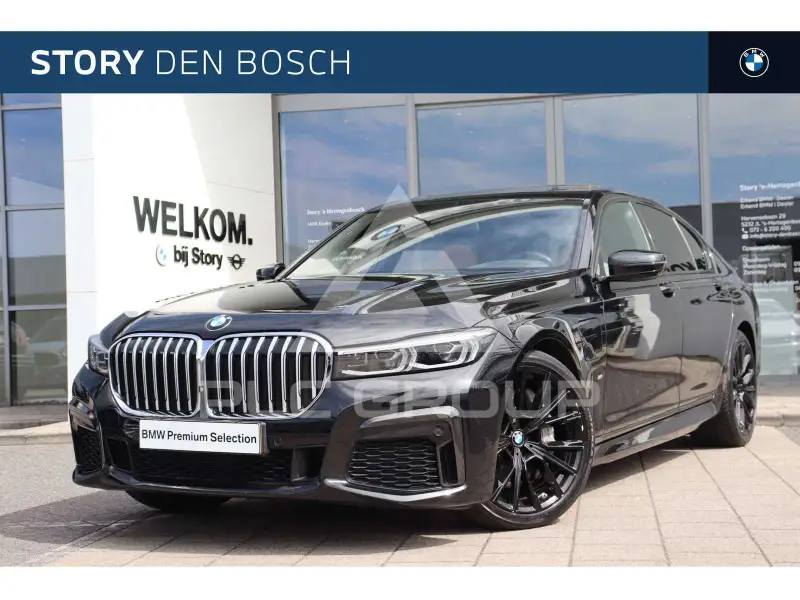 2021 BMW 745