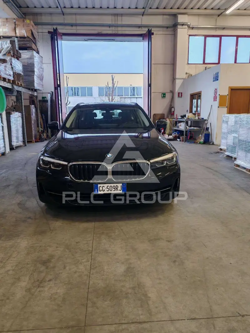 2021 BMW 518