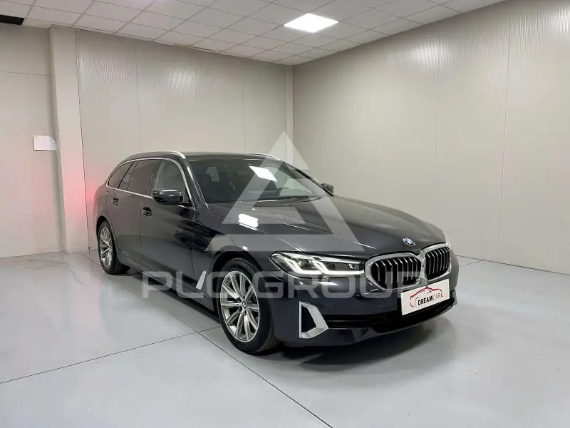 2021 BMW 518