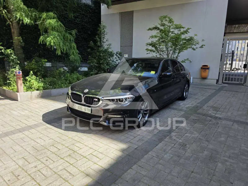 2021 BMW 518