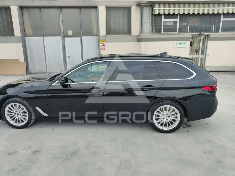 2021 BMW 518