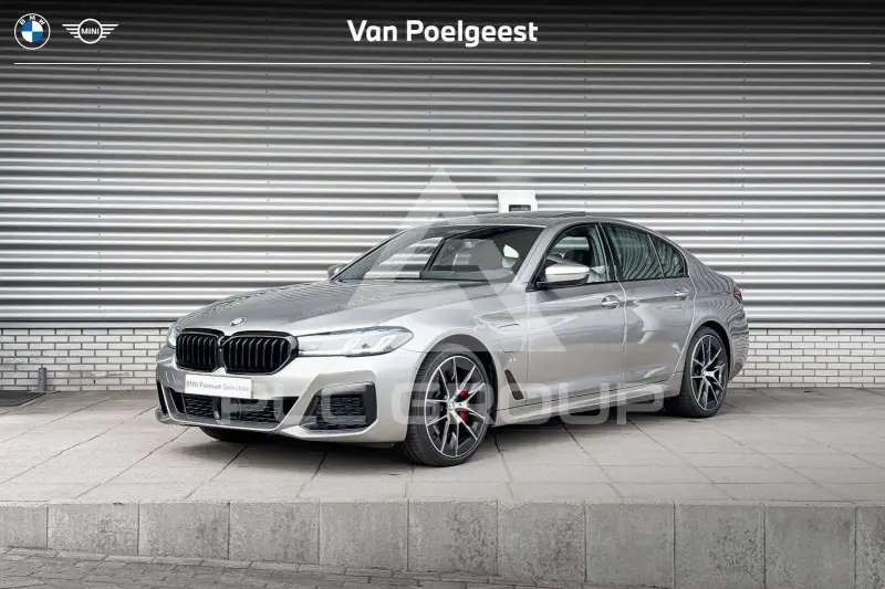 2021 BMW 545