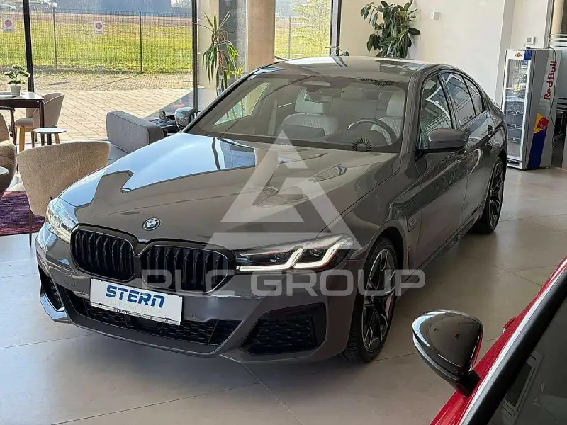2021 BMW 545