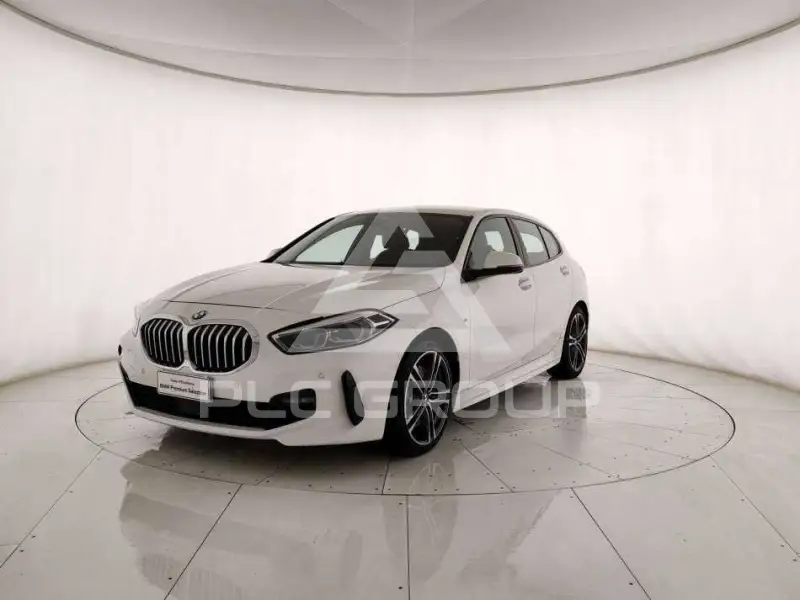 2021 BMW 120