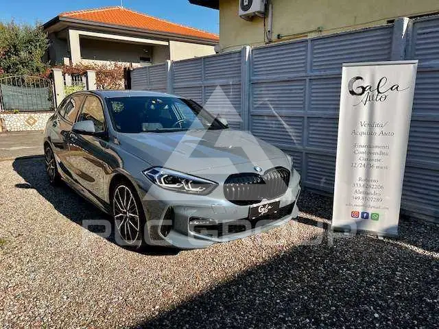 2021 BMW 120