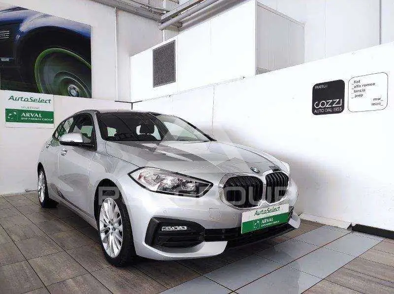 2021 BMW 120