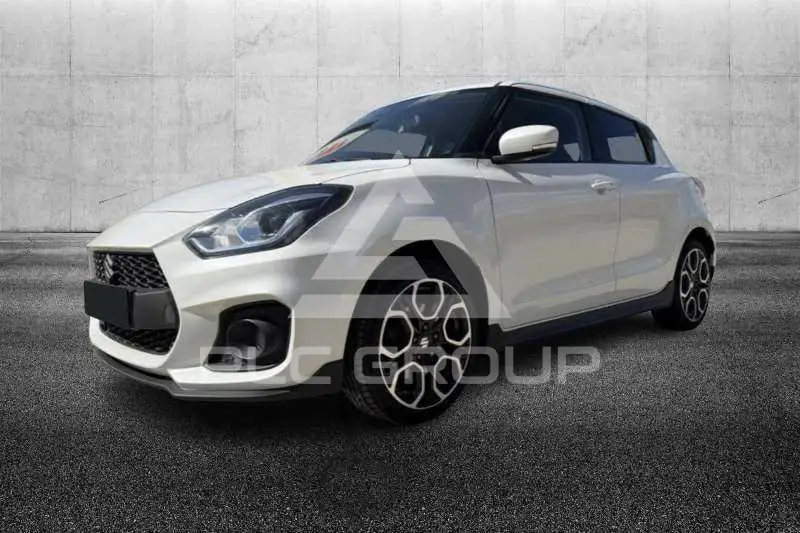 2021 Suzuki SWIFT